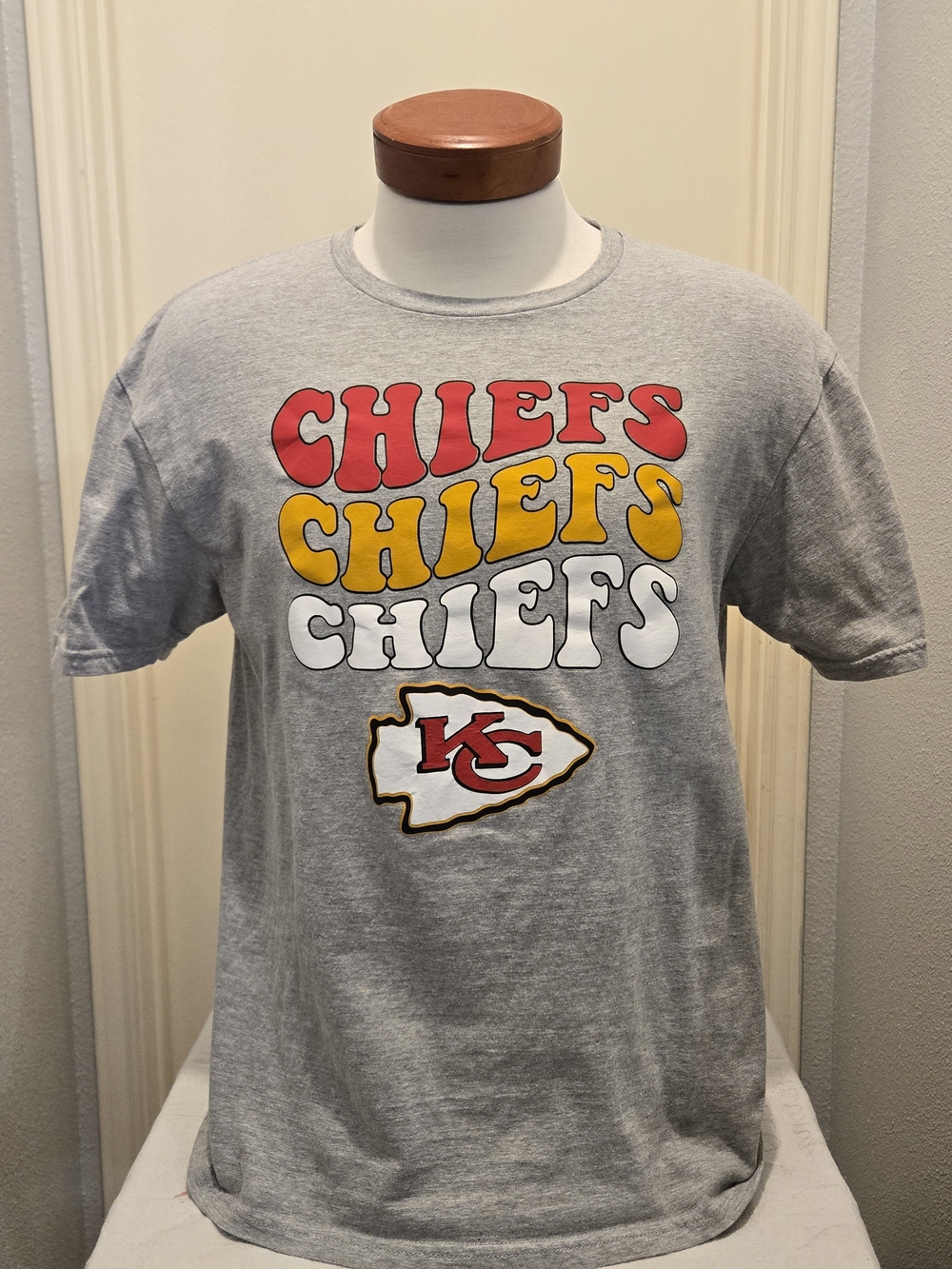 Gildan, Gray, Kansas City Chiefs Retro Stack Logo Tee , L